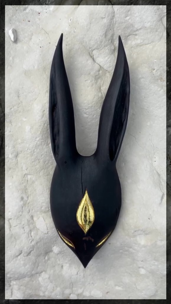 Black Amber — Plate #12